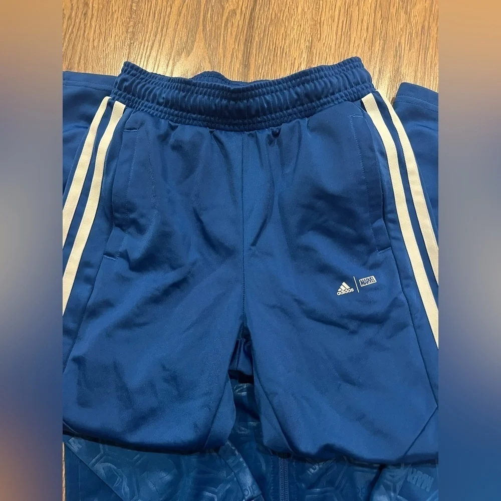 Adidas Blue 2-Piece Training Set small Marvel Avengers EUC